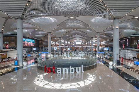 istanbul airport main terminal shops